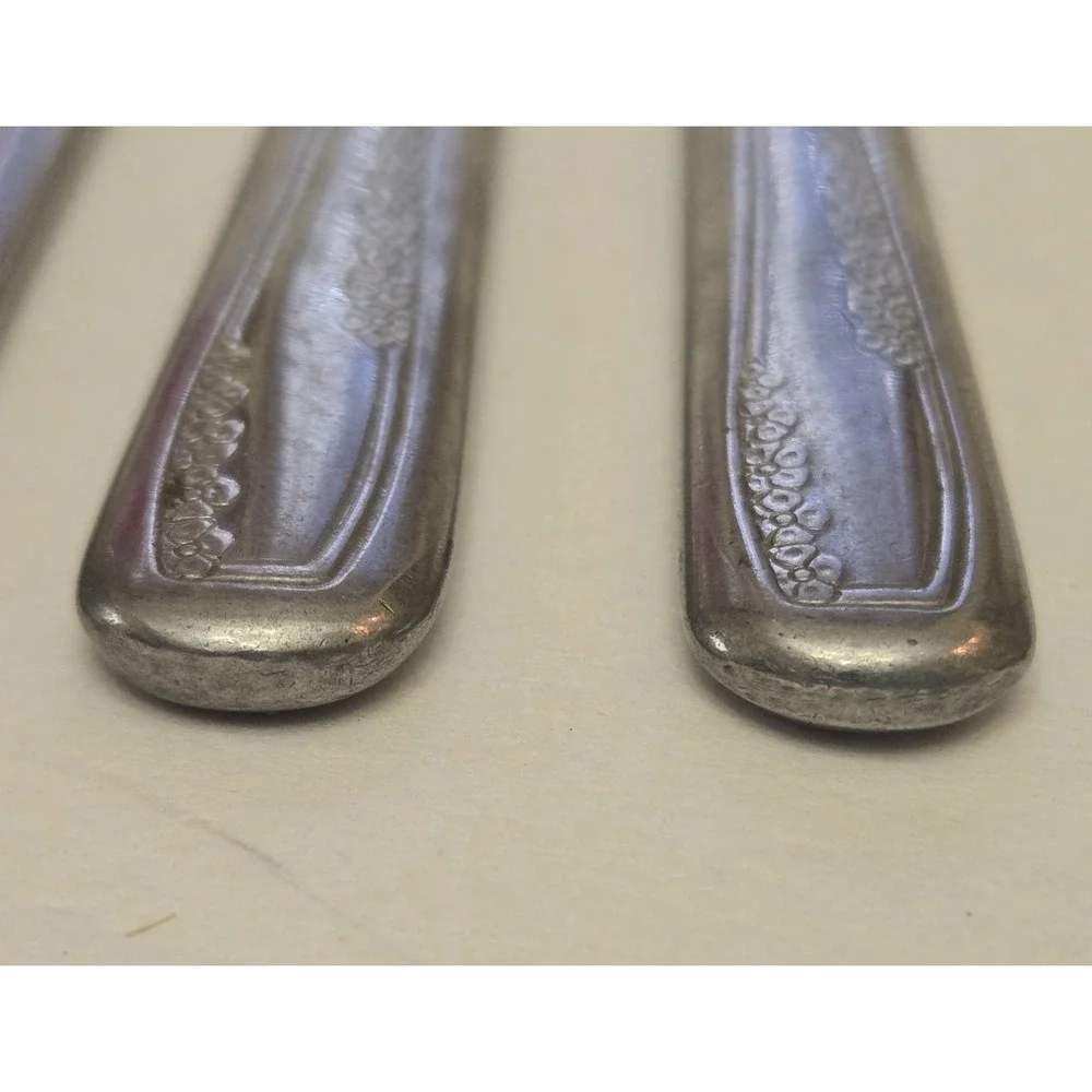 Lot Of 3‎ National Stainless NS Co Dinner Knives Flower Glossy - Unknown Pattern